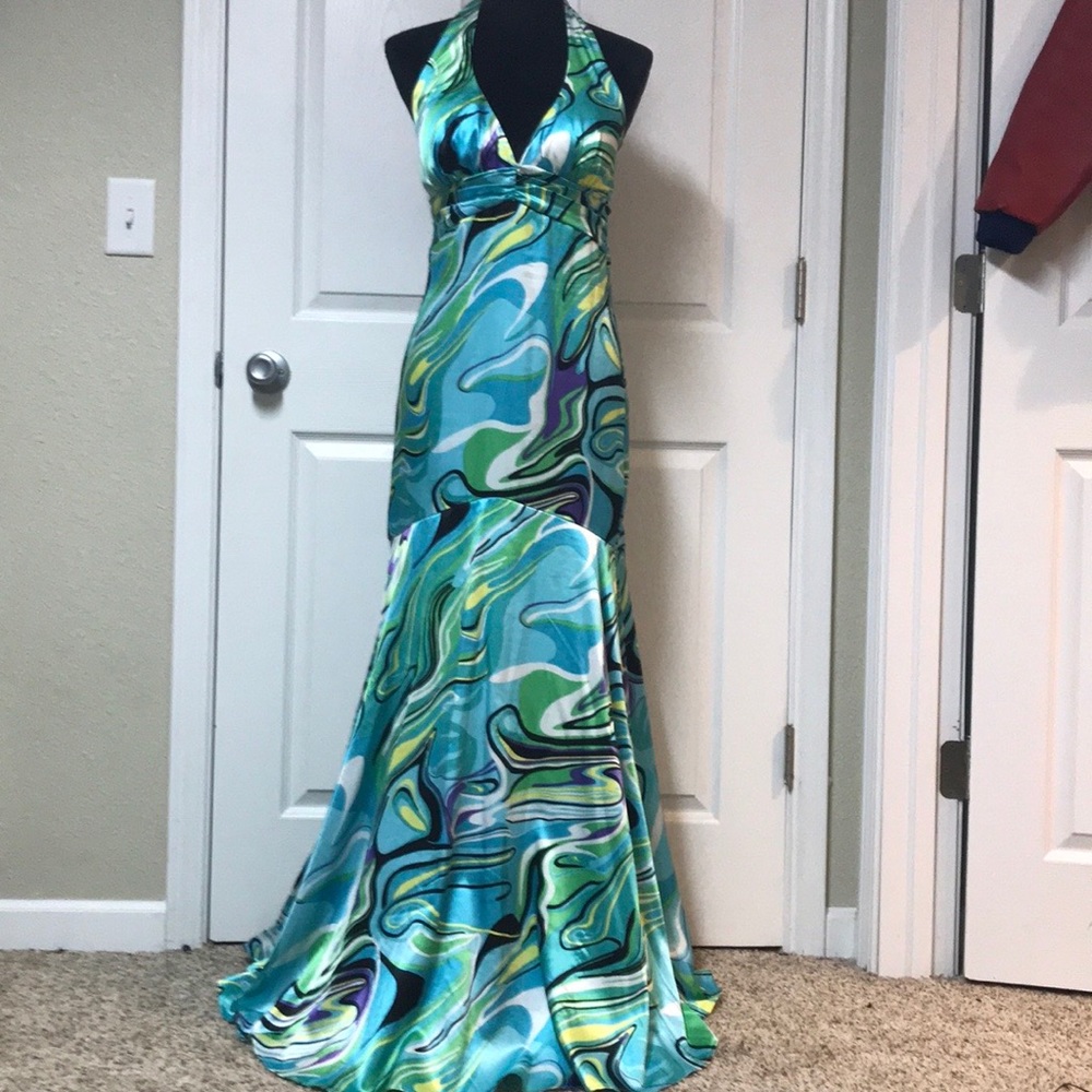 A elegant mermaid style dress